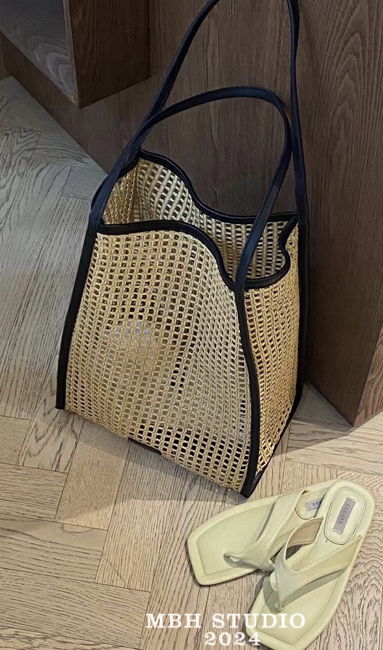 MBHKHAITE Raffia Woven Large Capacity Vacation Style Shoulder Bag