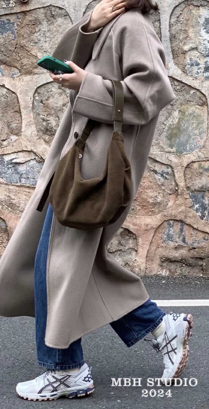 MBH Korean Niche Design Nothingwritten Vintage Suede Commuter Crossbody Bag