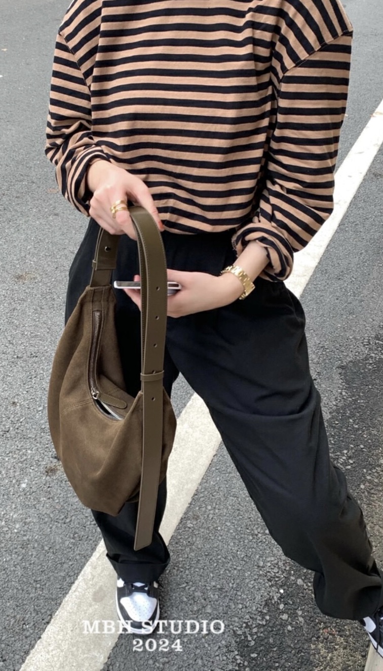 MBH Korean Niche Design Nothingwritten Vintage Suede Commuter Crossbody Bag - Image 4