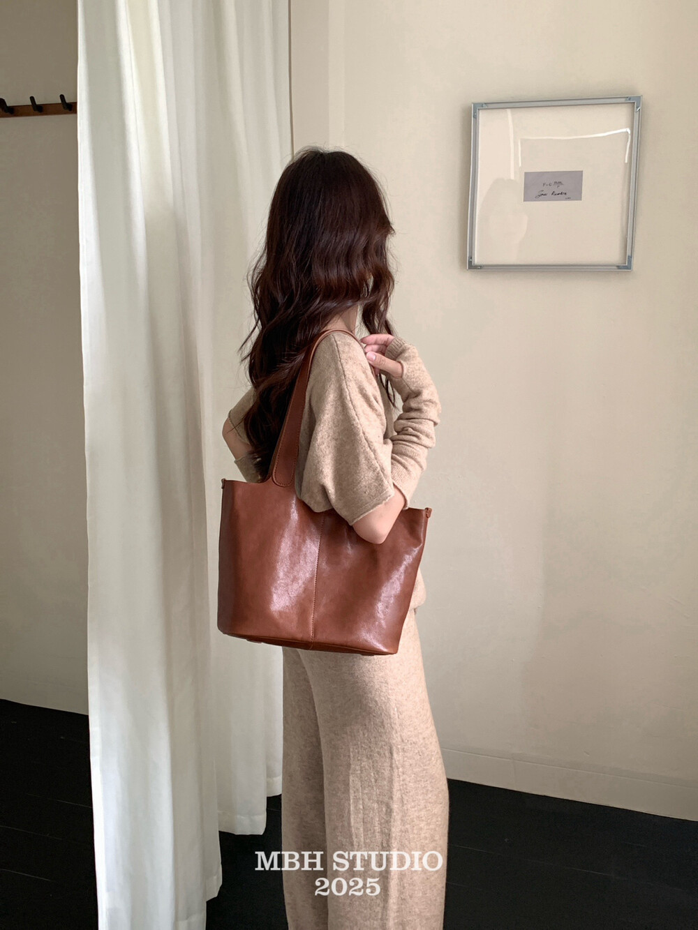 MBH Niche Top-Layer Vegetable-Tanned Leather Tote Bag New Soft Leather Slouchy Large Capacity Commute Shoulder Bag with Storage Pouch