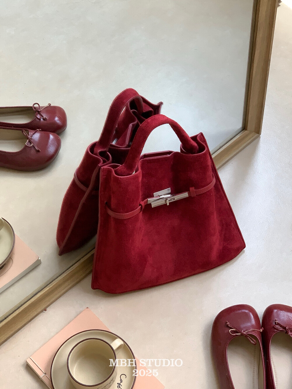 MBH Top Grain Nubuck Leather Kelly Bag Magnetic Lock Vertical Flat Tote Handbag Crossbody with Shoulder Strap - Image 2