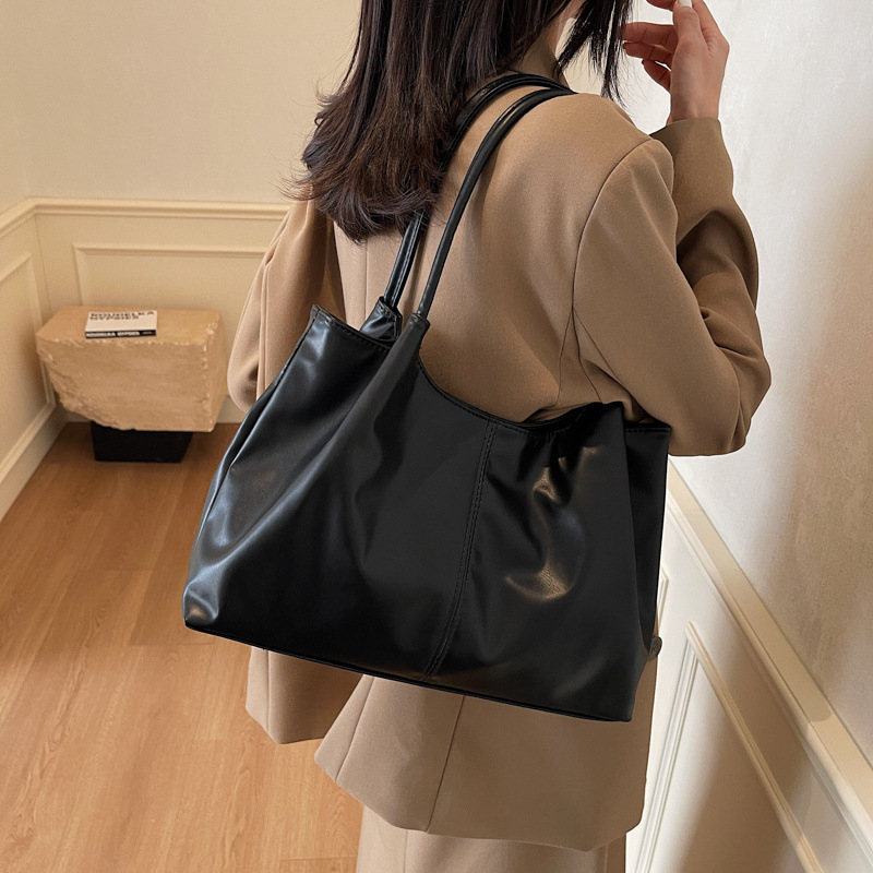 MZ 2025 Autumn Korean Japanese Style Large Tote Bag for Women Casual Commute Shoulder Handbag - Image 3