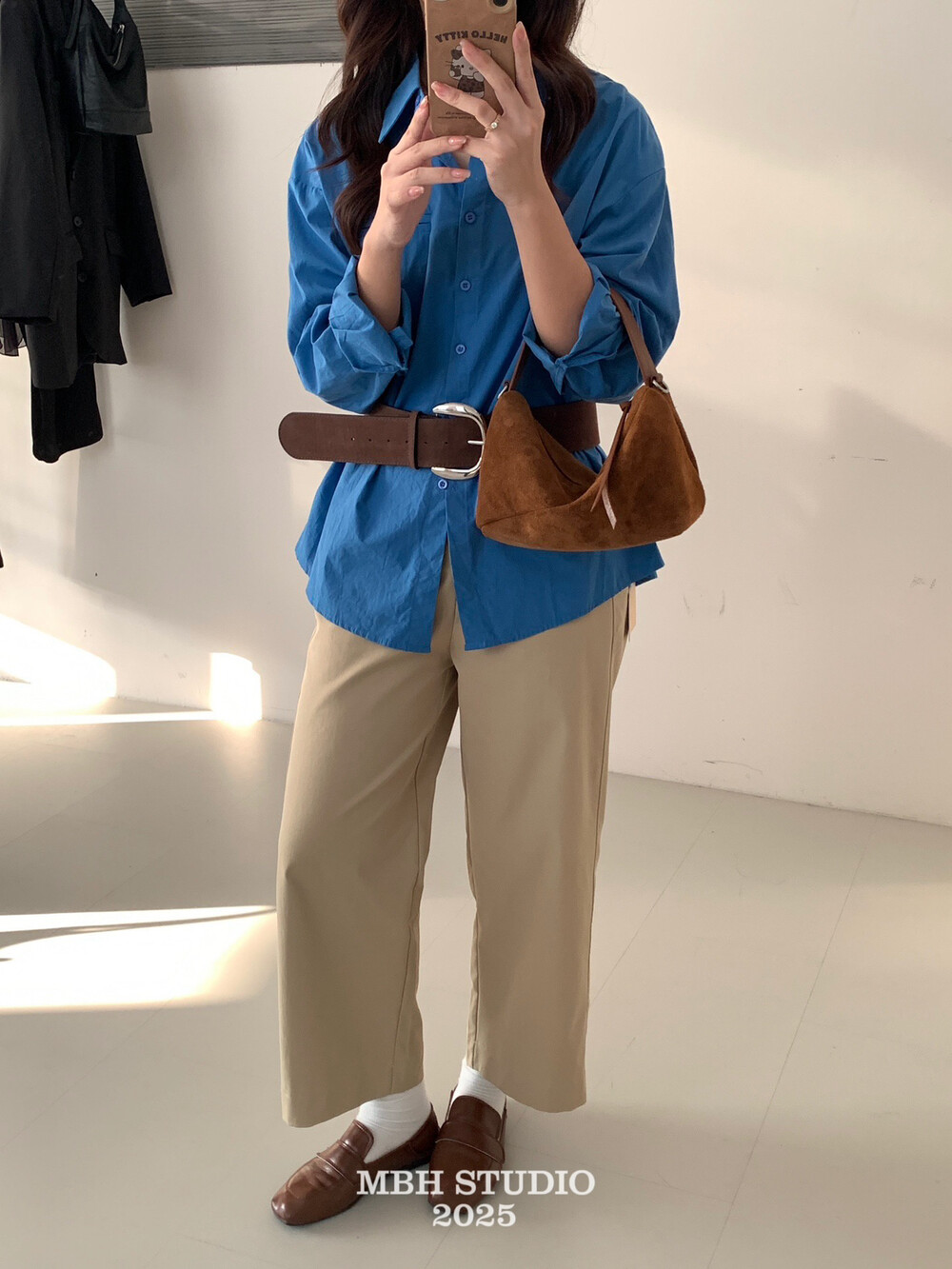 MBH Niche Matte Leather Lunch Box Bag Casual Minimalist Crossbody Handbag with Shoulder Strap - Image 4