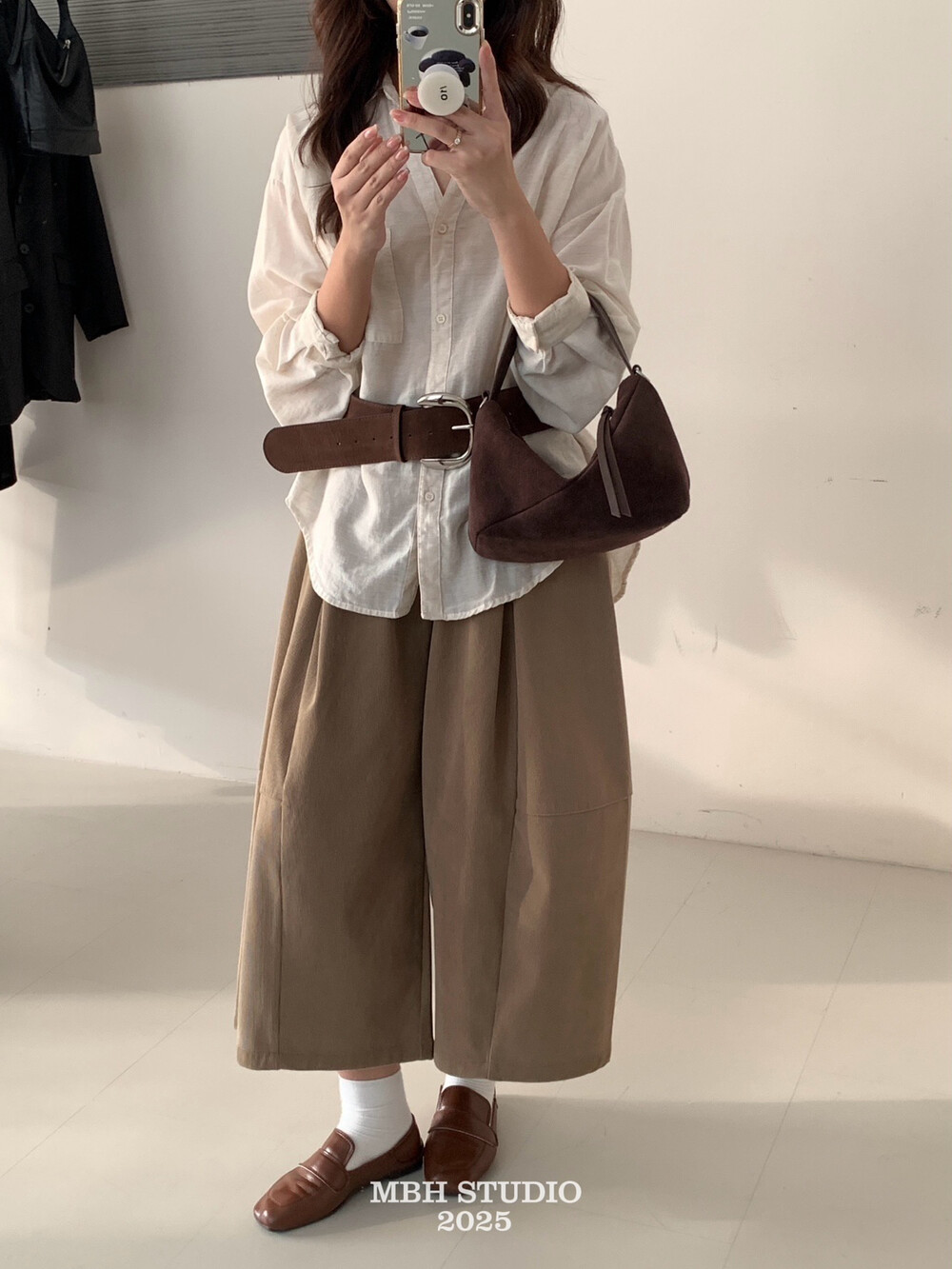 MBH Niche Matte Leather Lunch Box Bag Casual Minimalist Crossbody Handbag with Shoulder Strap - Image 3