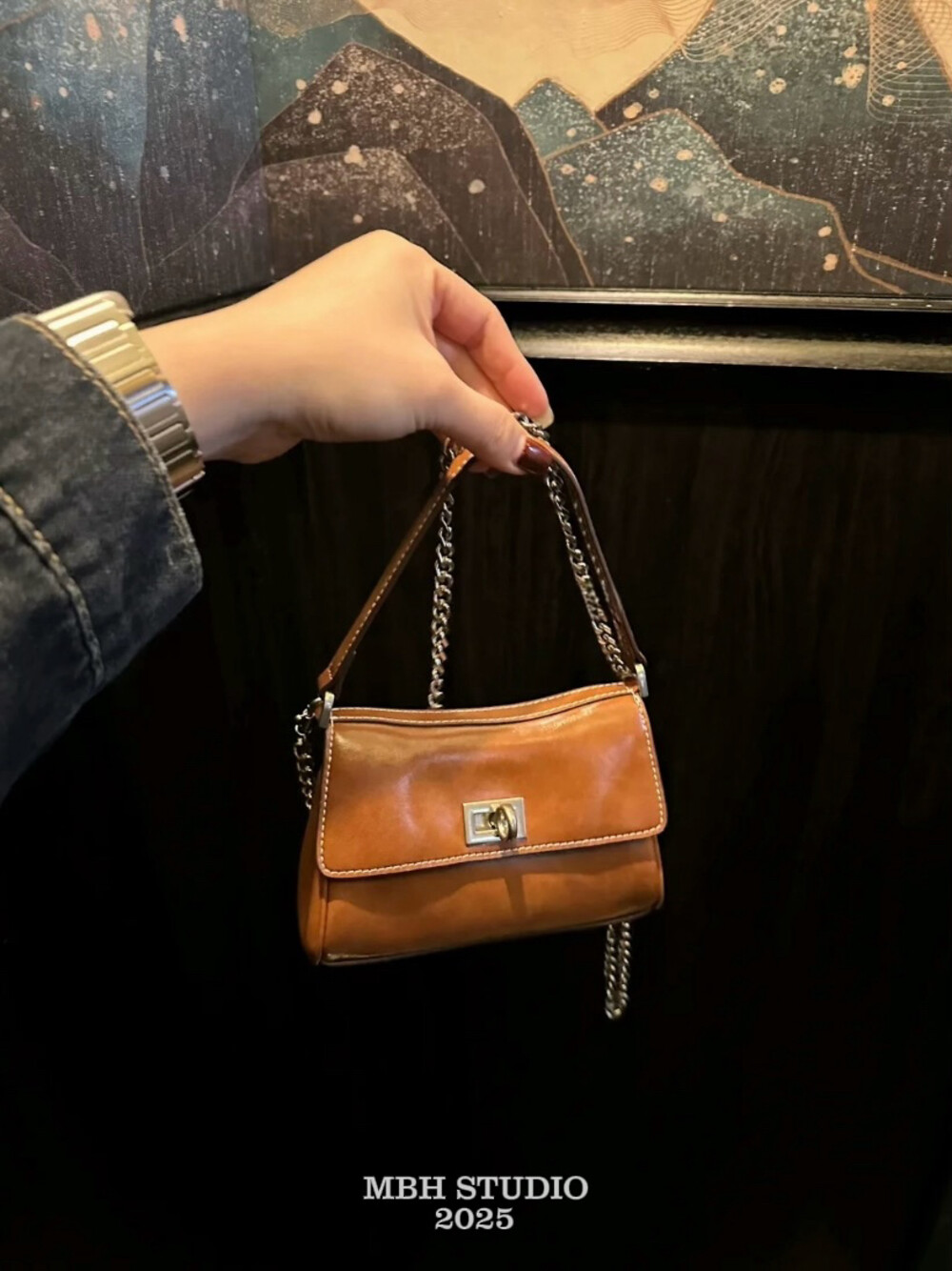 MBH New Retro Waxed Leather Chain Square Bag Crossbody Handbag with Chain - Image 4