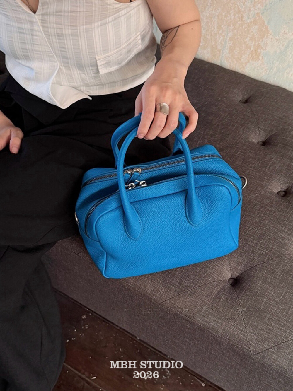 MBH Klein Blue Top Grain Leather Double Compartment Boston Bag Large Capacity Commuter Handbag - Image 4